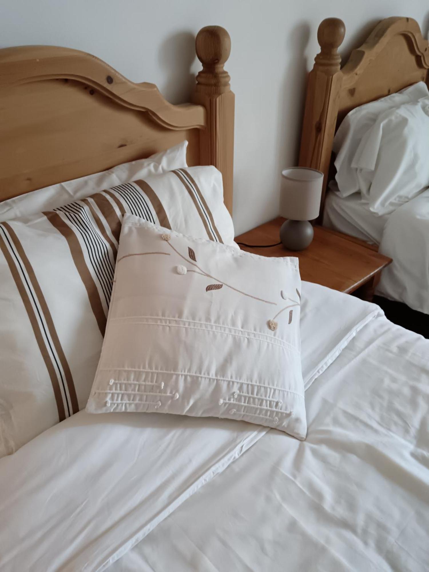 Les Volets Bleus Du Segur Holiday home Le Segur