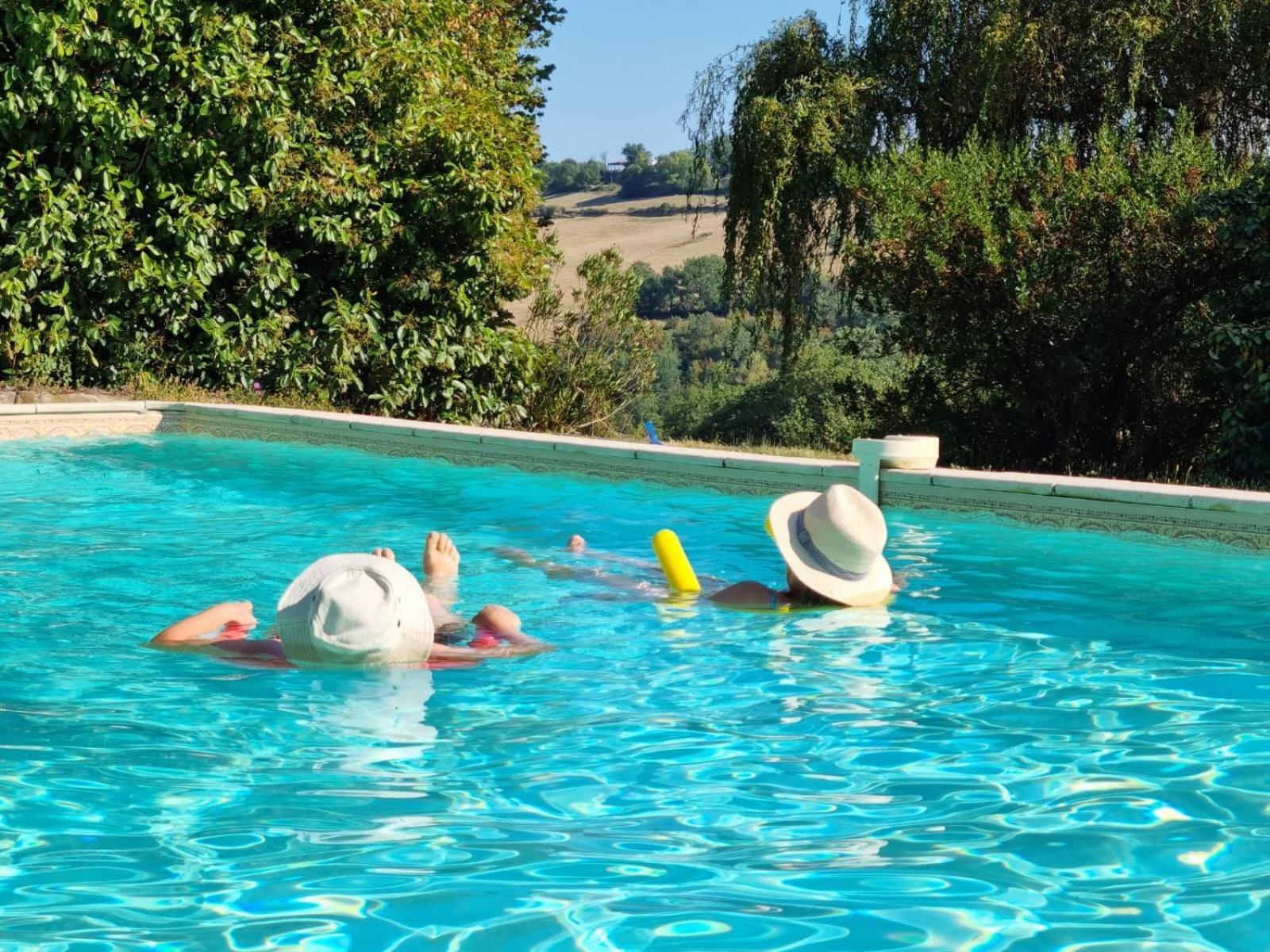 Les Volets Bleus Du Segur Vakantiehuis Le Segur