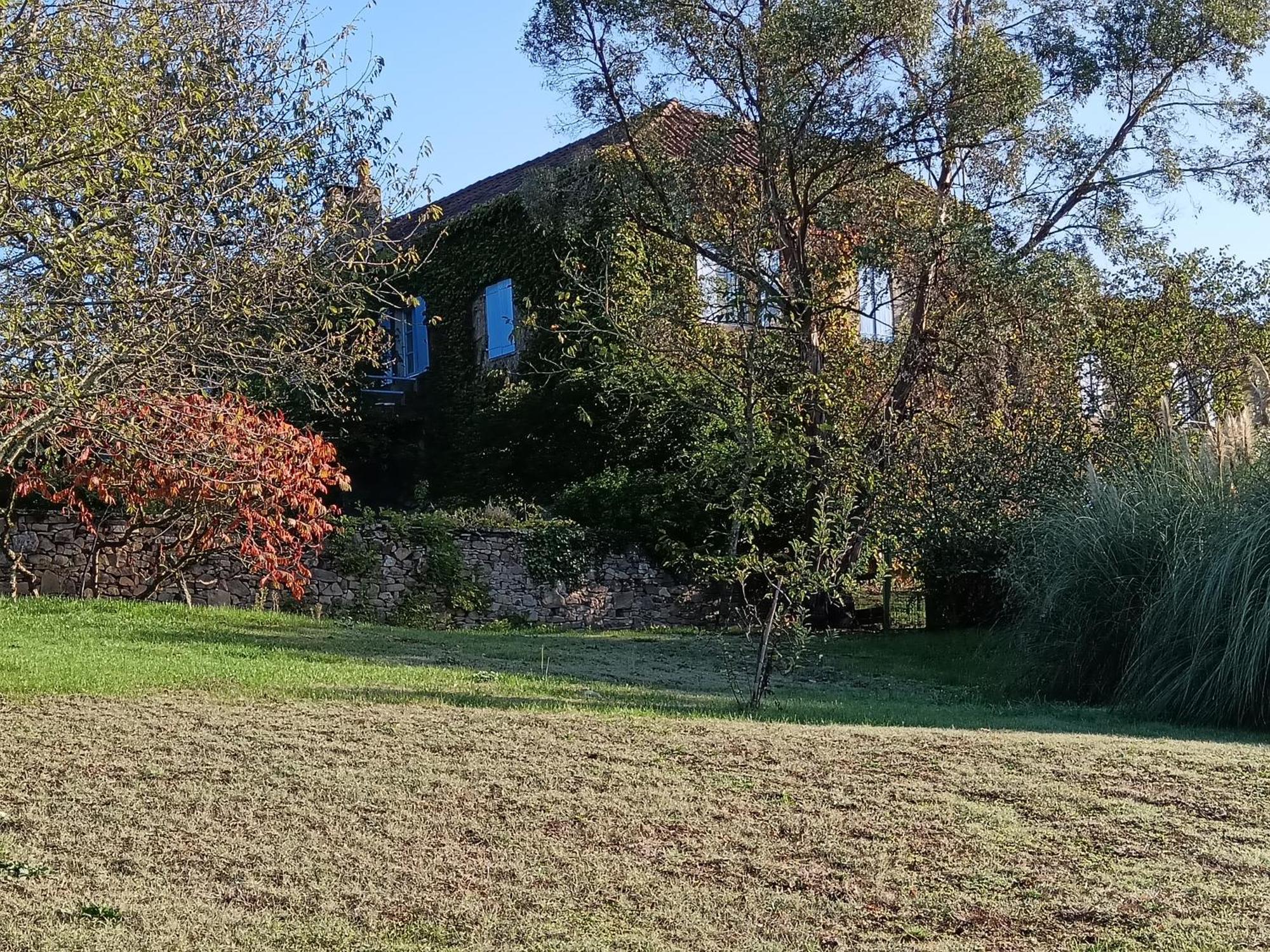 Vakantiehuis Les Volets Bleus Du Segur *