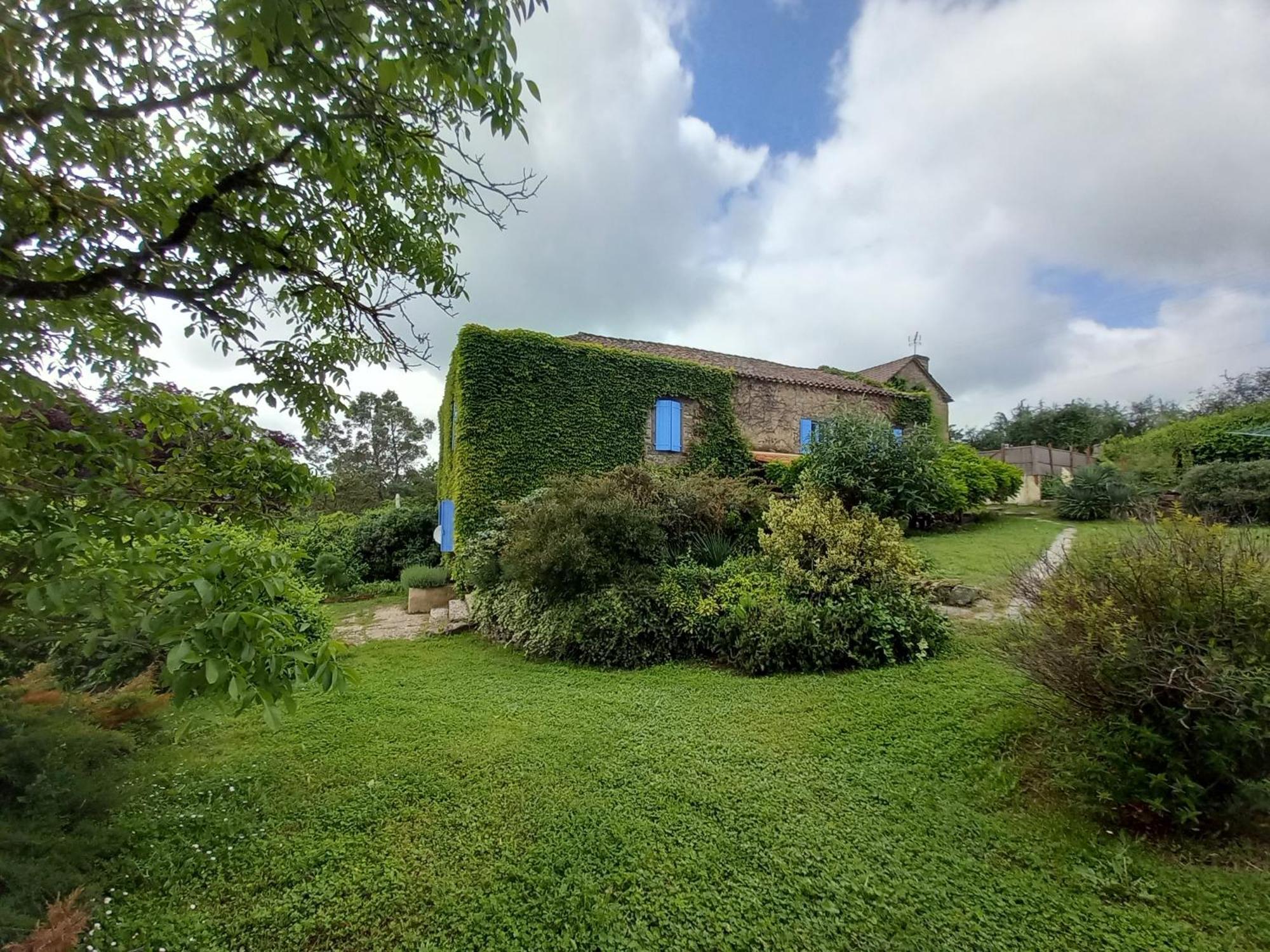 Les Volets Bleus Du Segur Vakantiehuis